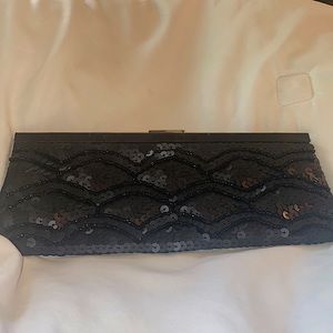 Black clutch